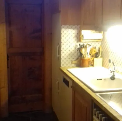 アパート Authentic 2 Bedroom ヴェルビエール