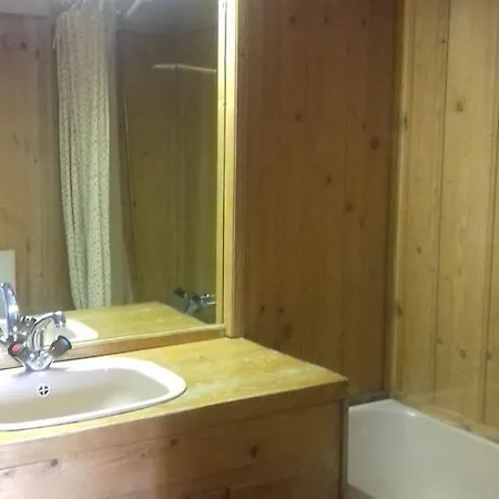 Authentic 2 Bedroom Appartement *